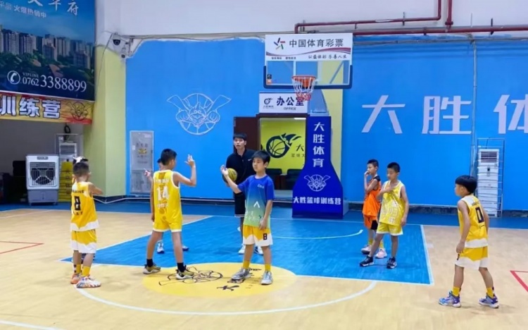 廣東河源體彩少兒籃球培訓(xùn)班：結(jié)營不散場，夢想正啟航